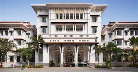 hotels in phnom penh city.